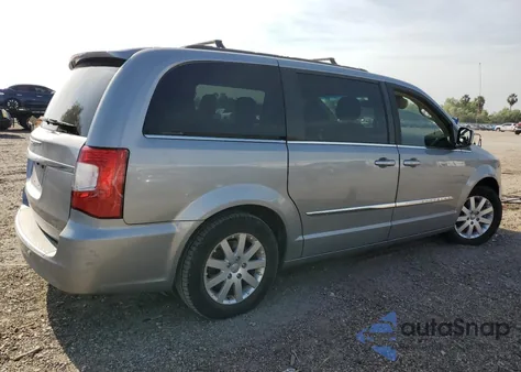 2013 Chrysler Town & Country Touring z USA, uszkodzony, nr VIN 2C4RC1BG2DR775295